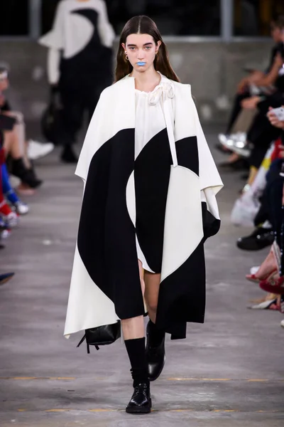 Look 40